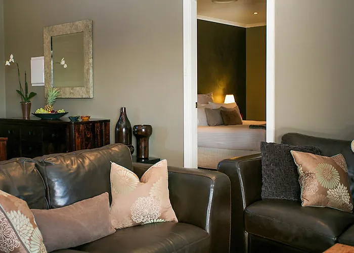 Lilies Luxury Retreats